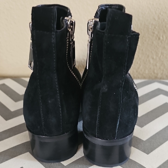 Dolce Vita Marra Double Zip Onyx Black Suede Witchy Ankle Bootie Size 8 - Picture 5 of 12